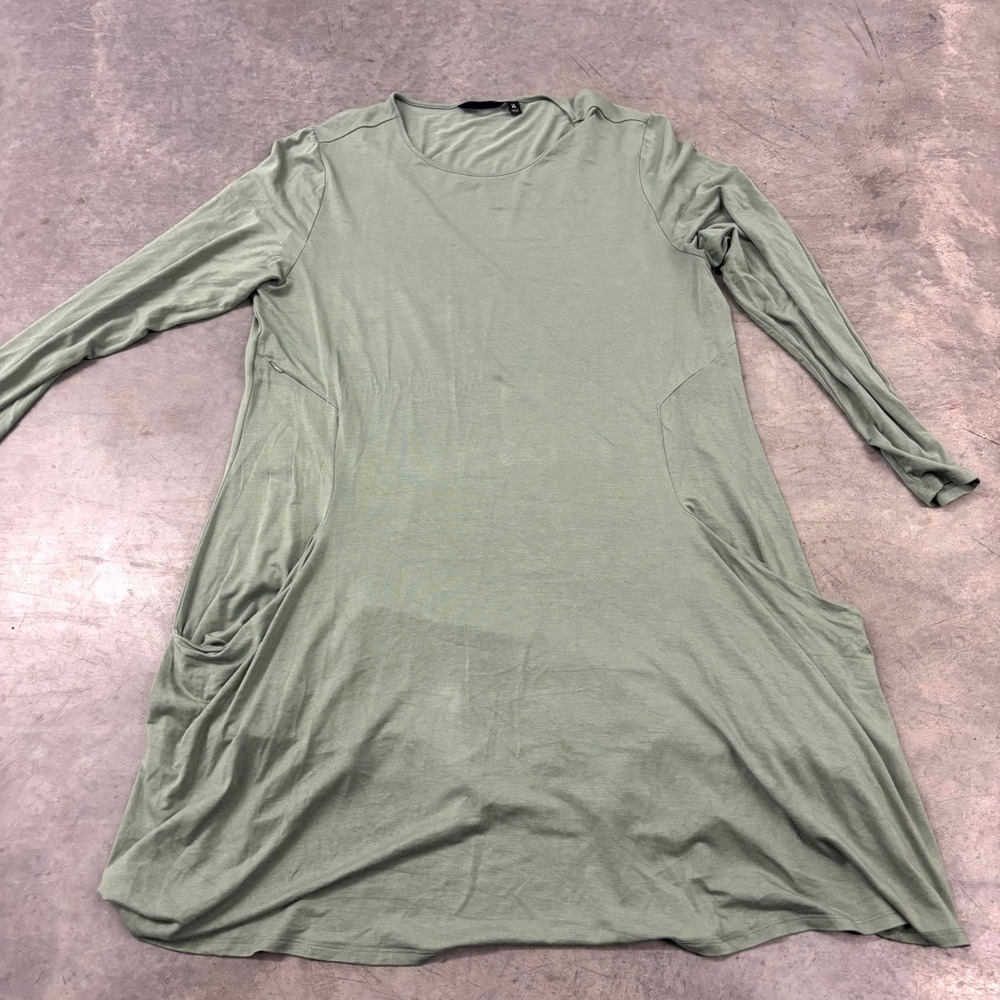 Betabrand Sage Green Tunic Top Women's XL Long Sleeve Hidden Zip Pocket Travel